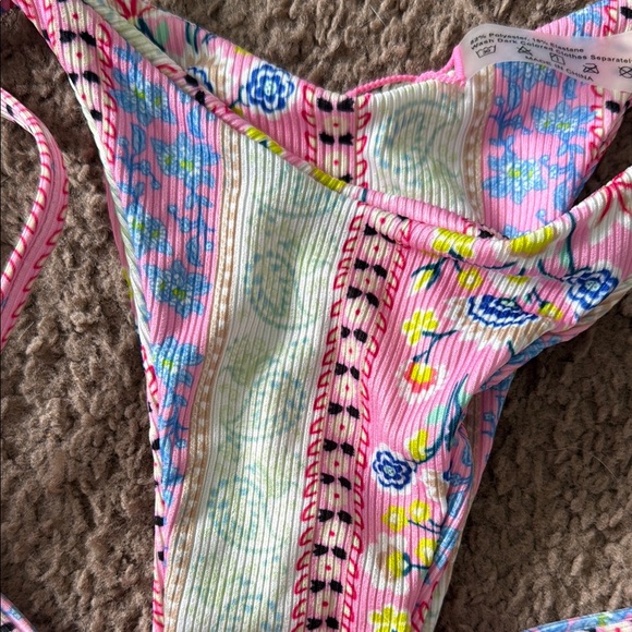Colorful Patterned Bikini Set - Picture 5 of 5